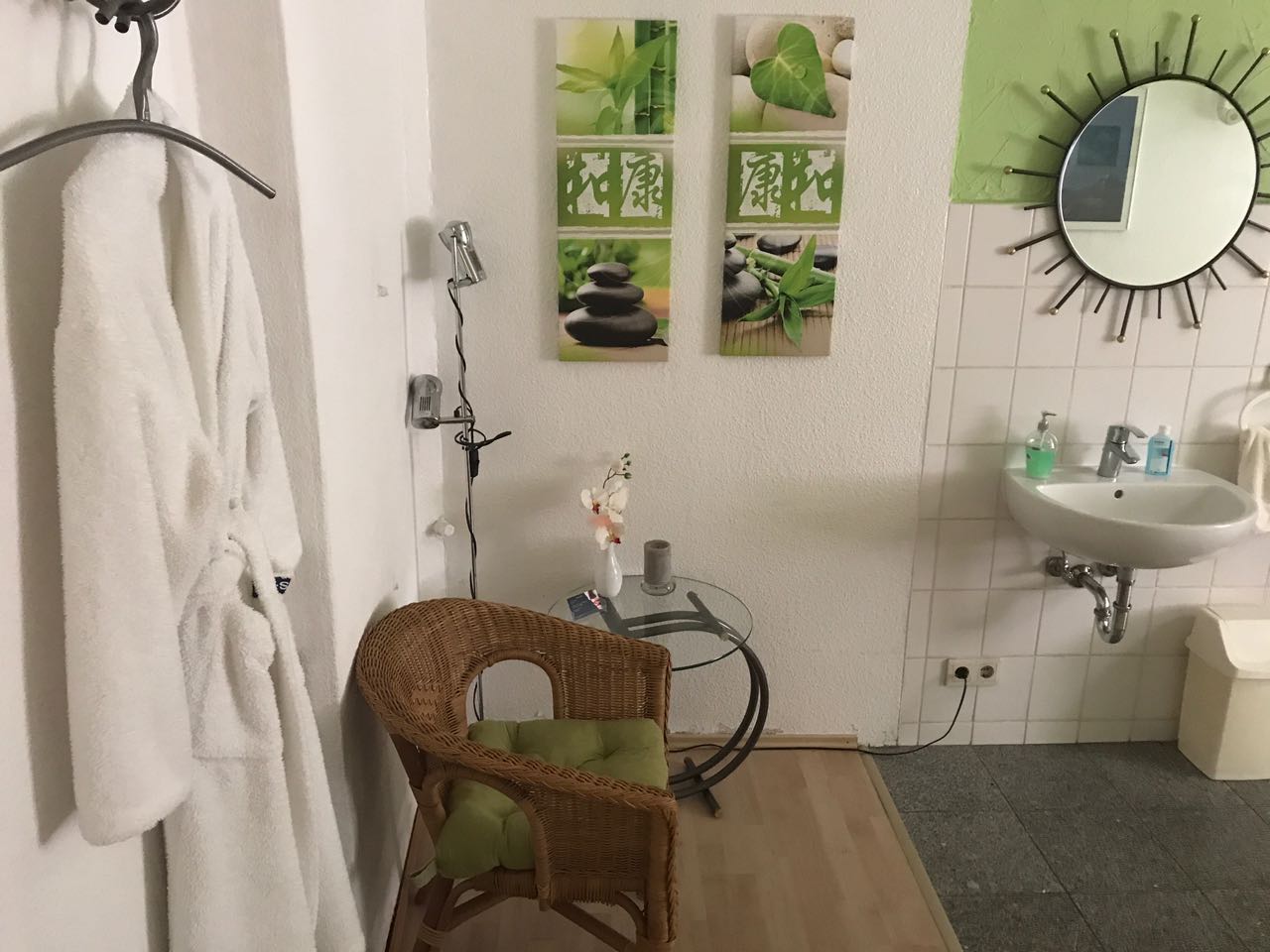 Massagen Relax Studio - Erotic Massage in Berlin, Germany
