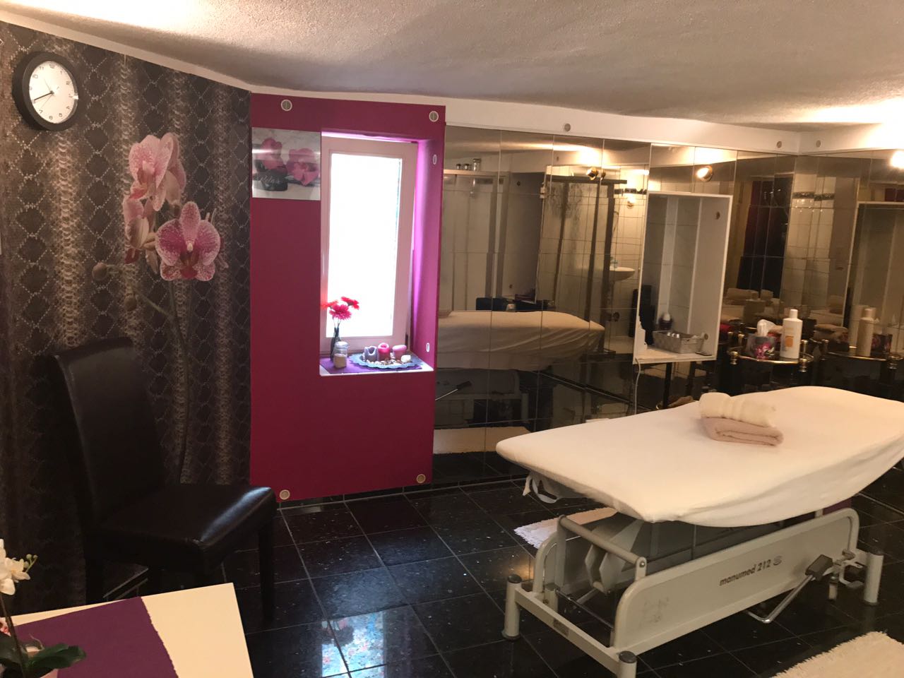 Massagen Relax Studio - Erotic Massage in Berlin, Germany
