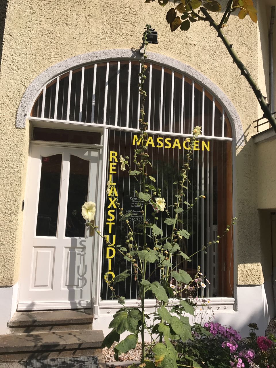 Massagen Relax Studio - Erotic Massage in Berlin, Germany