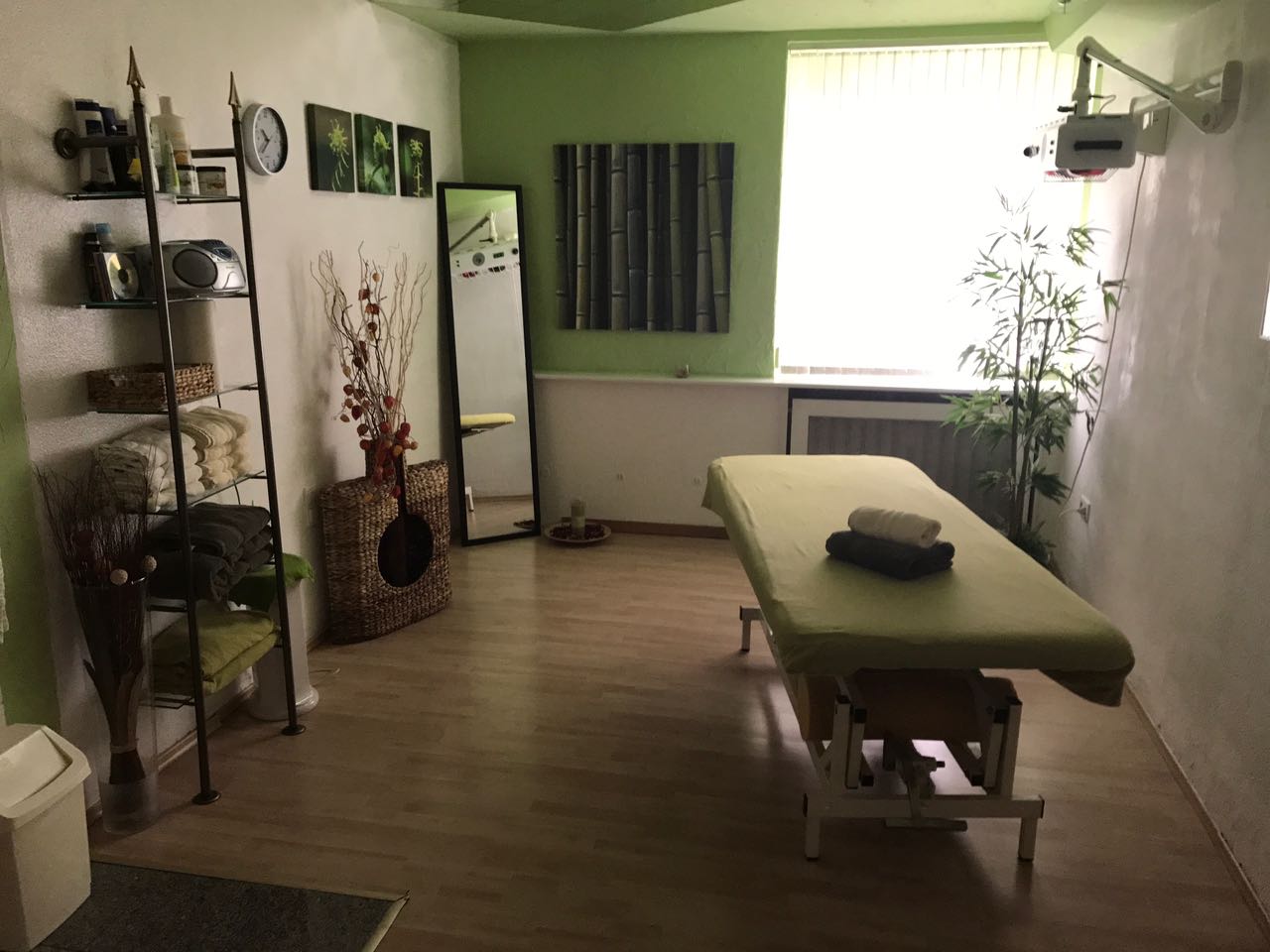 Massagen Relax Studio - Erotic Massage in Berlin, Germany