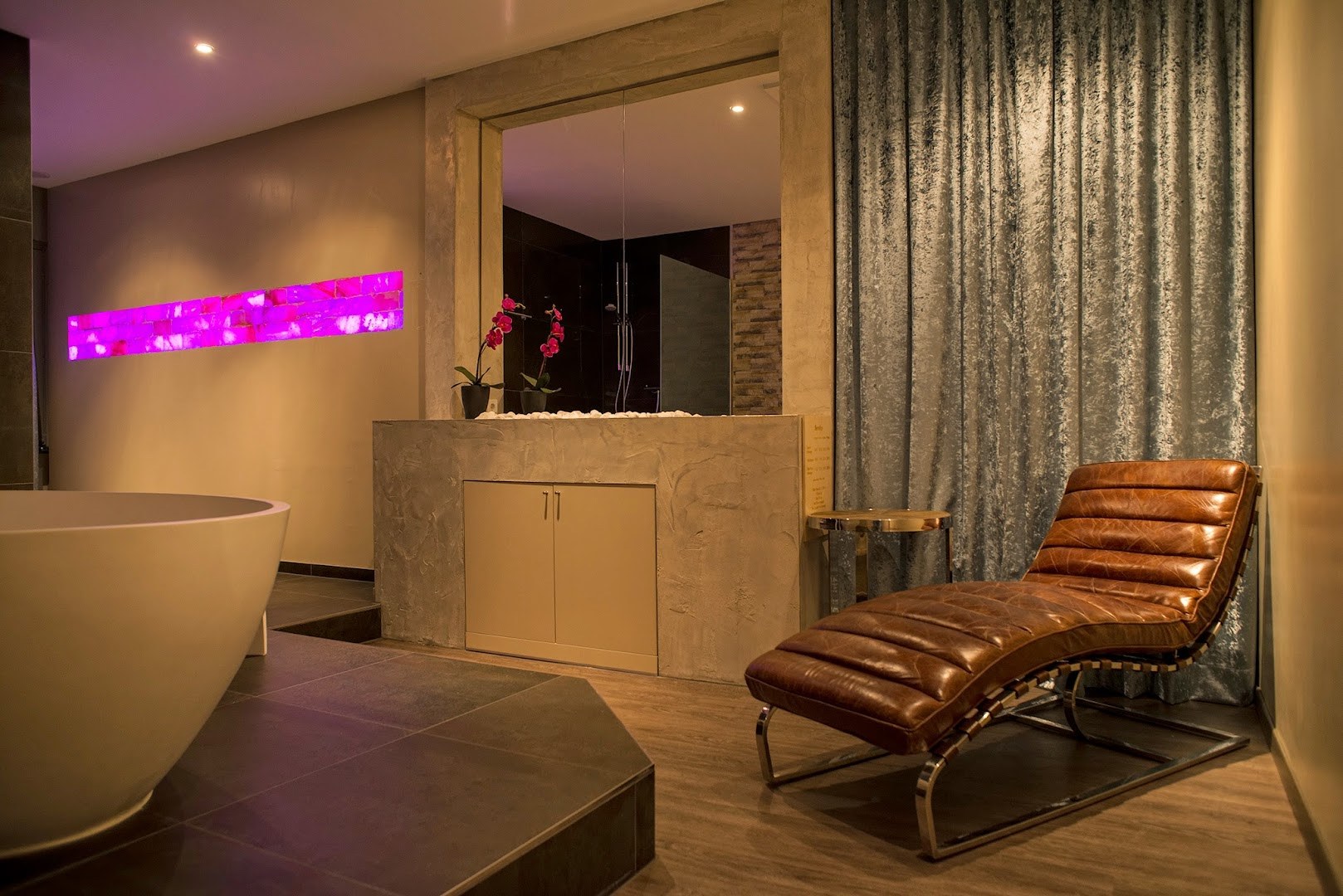 Ngel Massagen & Spa - Erotic Massage in Berlin, Germany