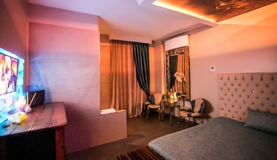 Paris No. 5 - Erotic Massage in Berlin, Germany