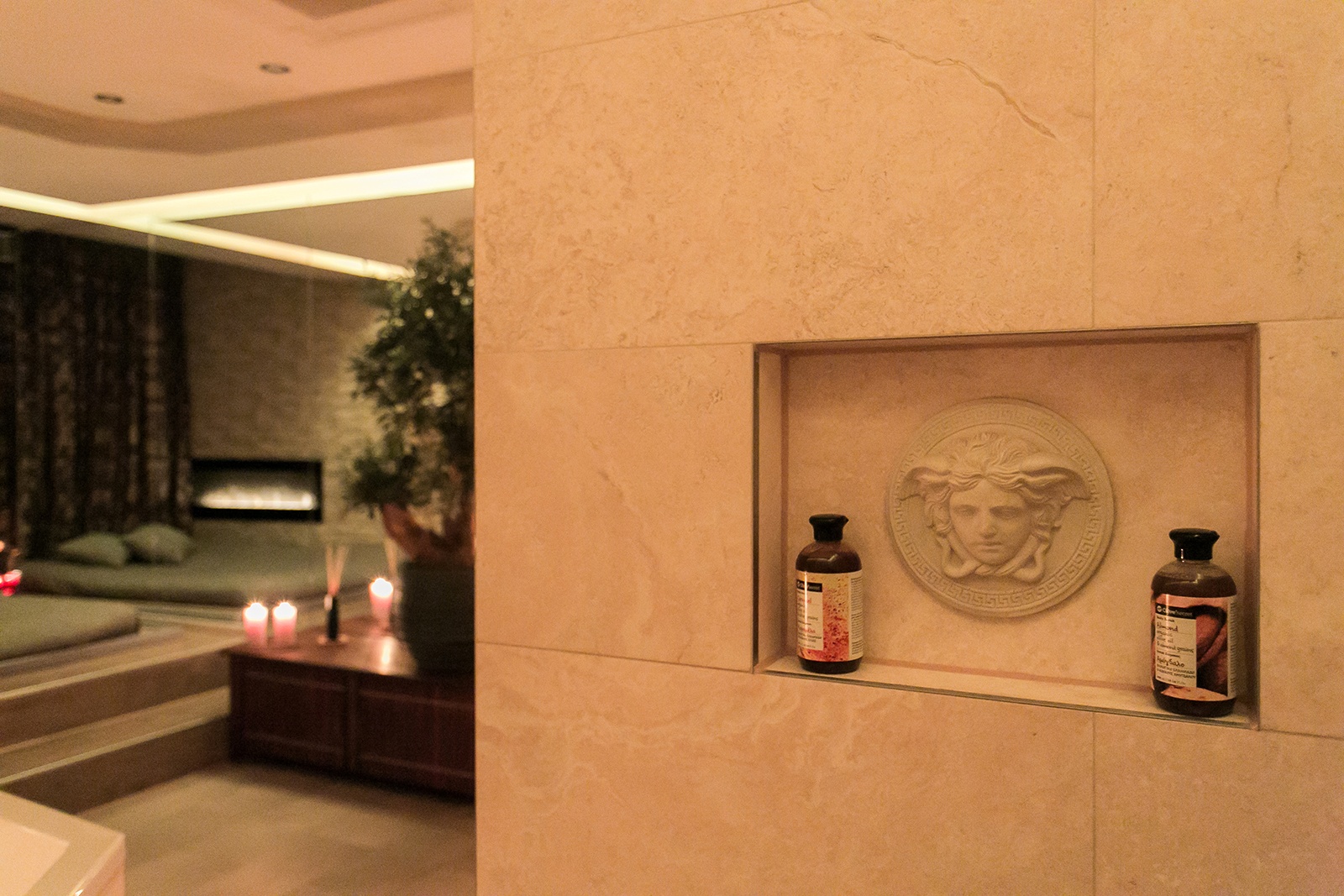 Paris No. 5 - Erotic Massage in Berlin, Germany