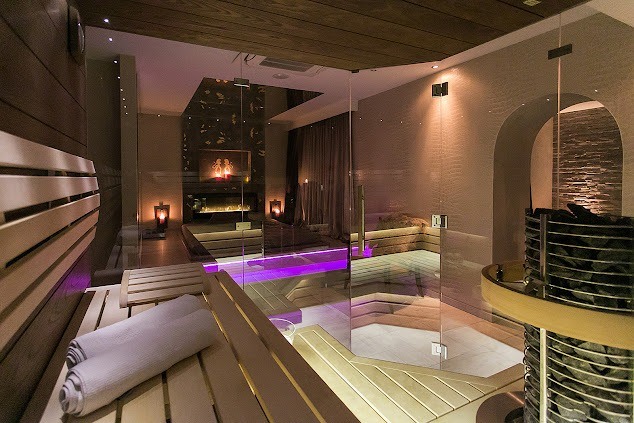 Paris No. 5 - Erotic Massage in Berlin, Germany