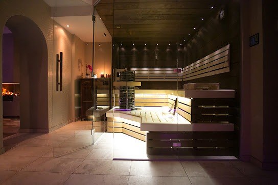 Paris No. 5 - Erotic Massage in Berlin, Germany