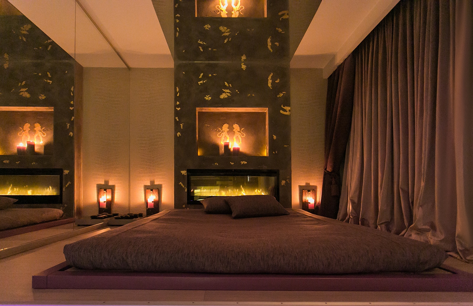 Paris No. 5 - Erotic Massage in Berlin, Germany
