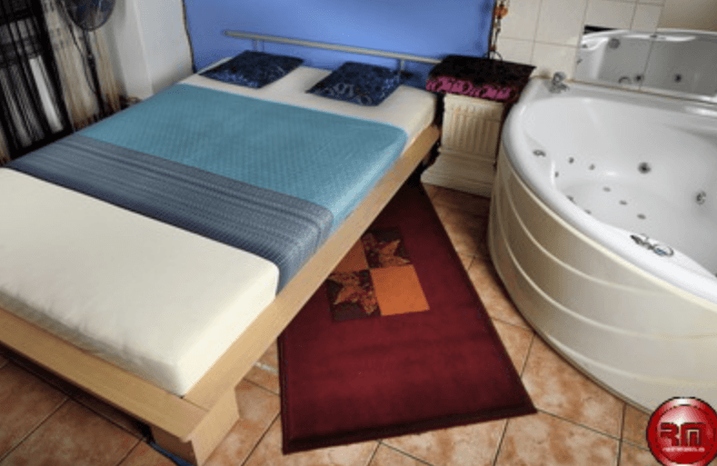 Sanuk Thaimassage - Erotic Massage in Berlin, Germany