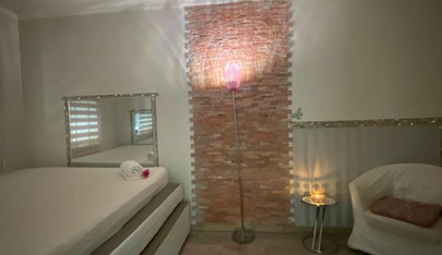 Tantra Wellness Massagen - Erotic Massage in Berlin, Germany