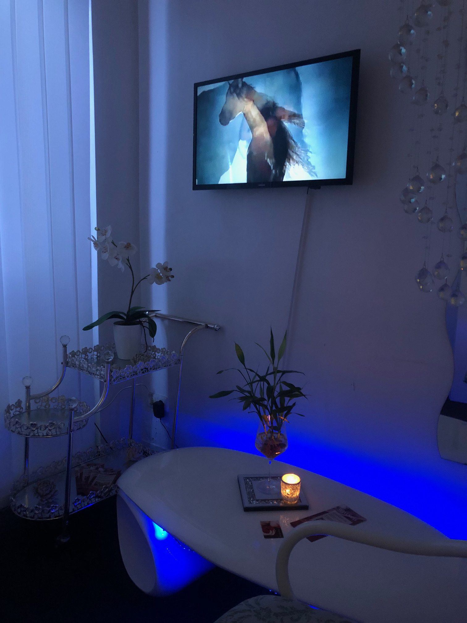 Tantra Wellness Massagen - Erotic Massage in Berlin, Germany
