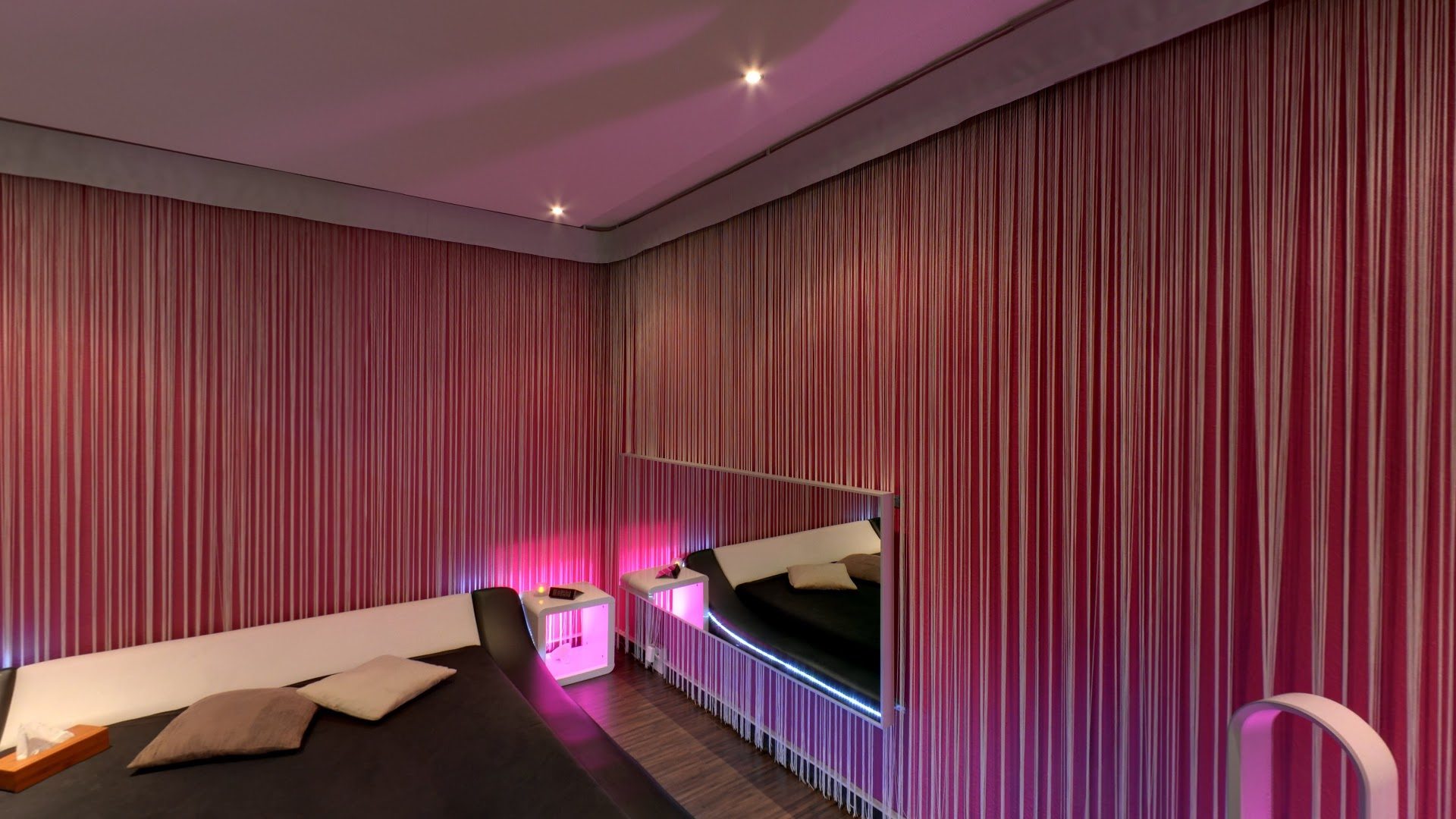 Wolke7-Massagen - Erotic Massage in Berlin, Germany