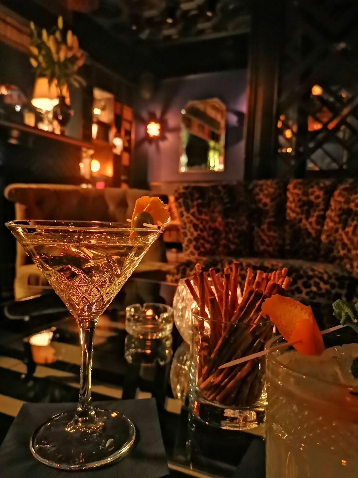 Bonbon Bar Berlin - Nightclub in Berlin, Germany