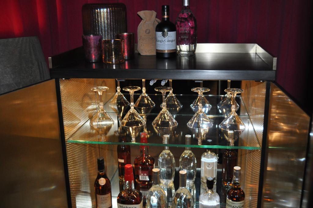 Bonbon Bar Berlin - Nightclub in Berlin, Germany