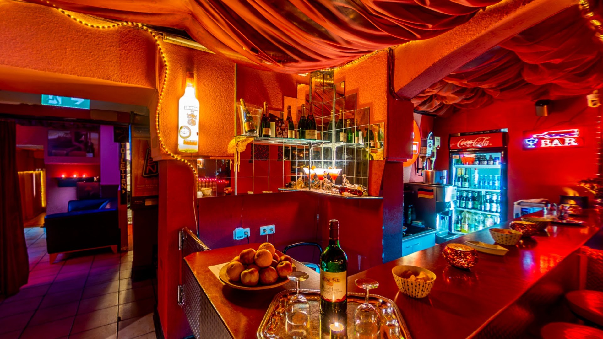 Club 44 - Kino Bar Zimmer - Nightclub in Berlin, Germany