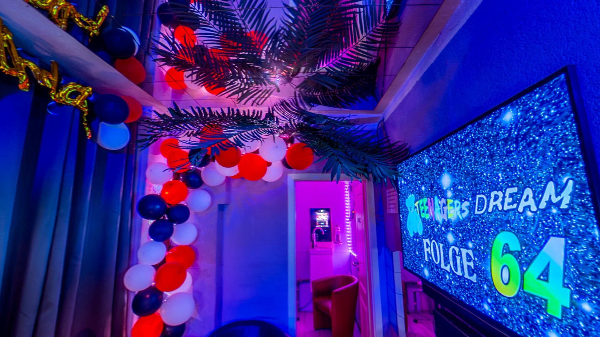 Club 44 - Kino Bar Zimmer - Nightclub in Berlin, Germany