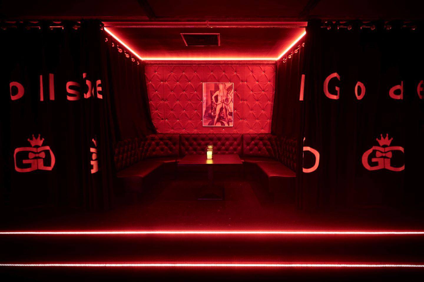 Golden Dolls - Nightclub in Berlin, Germany
