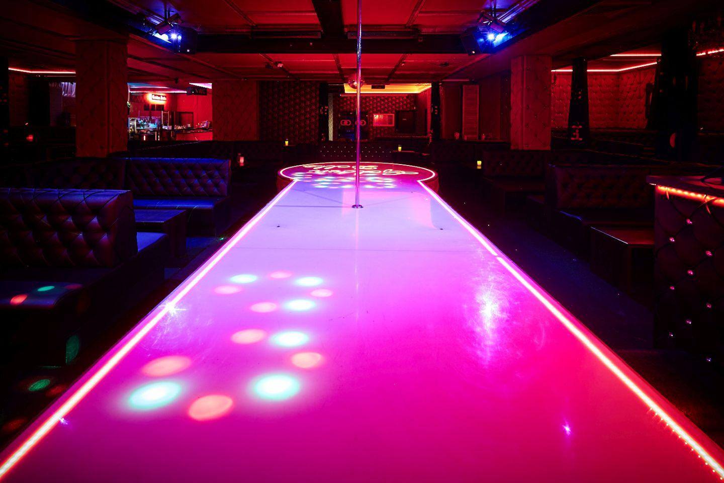 Golden Dolls - Nightclub in Berlin, Germany