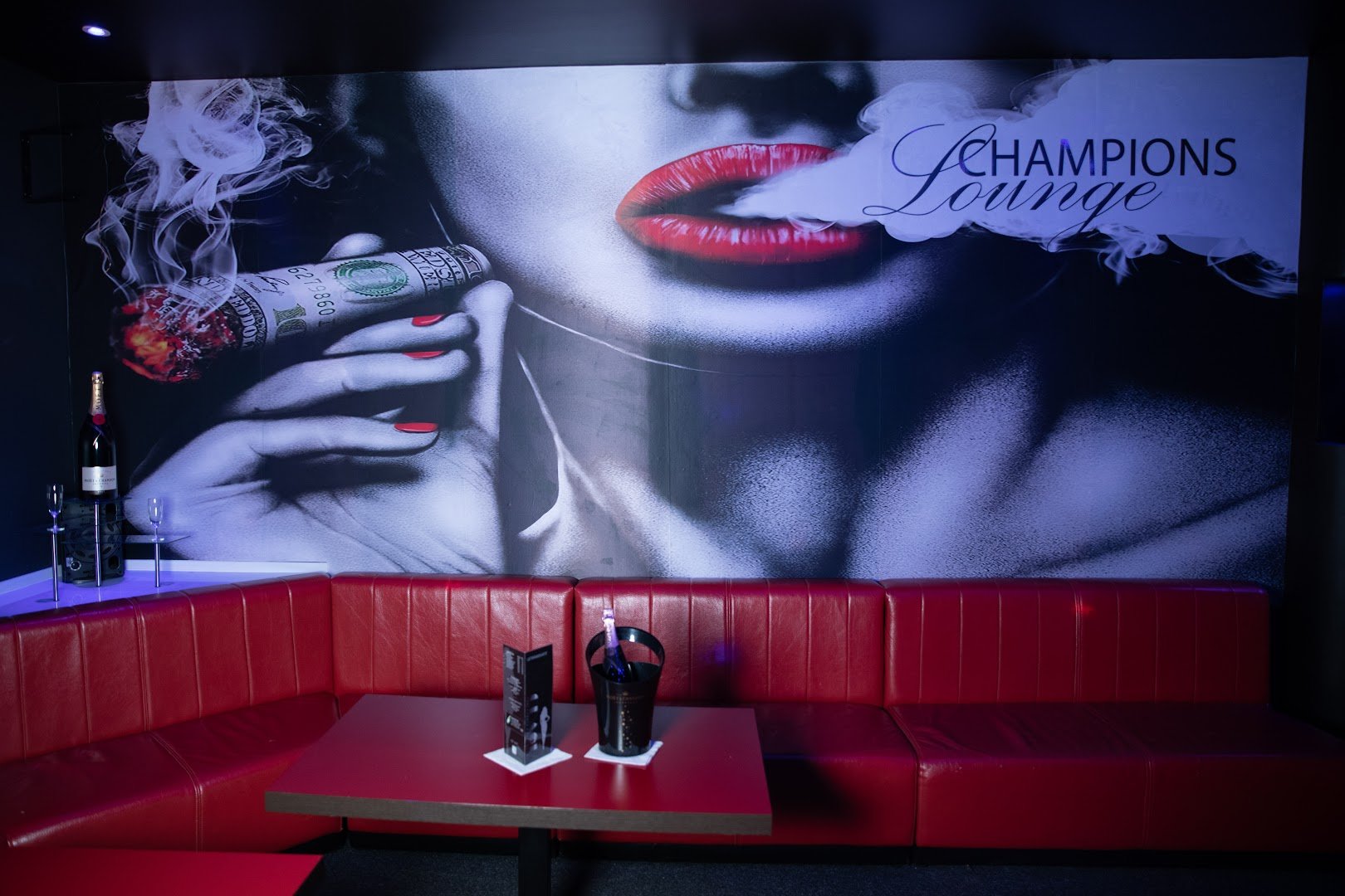 Grace Club Tabledance & Barlounge - Nightclub in Berlin, Germany