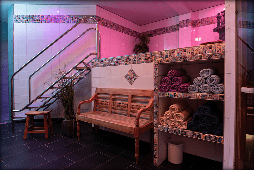 Avarus Berlin - Swingers Club - Swinger Club in Berlin, Germany
