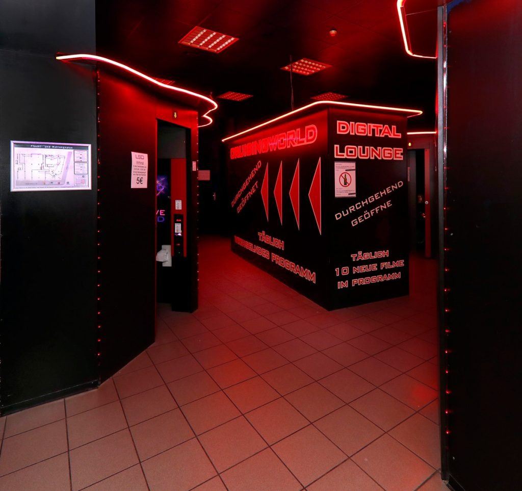 Lsd Erotikmarkt Kurfürstenstr. - Swinger Club in Berlin, Germany