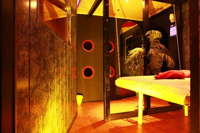 Zwanglos Iii - Swinger Club in Berlin, Germany