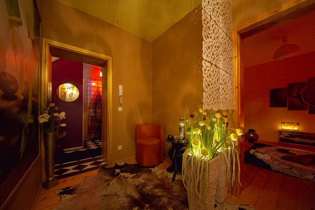 Ruhepunkt Tantramassage Bonn - Erotic Massage in Bonn, Germany