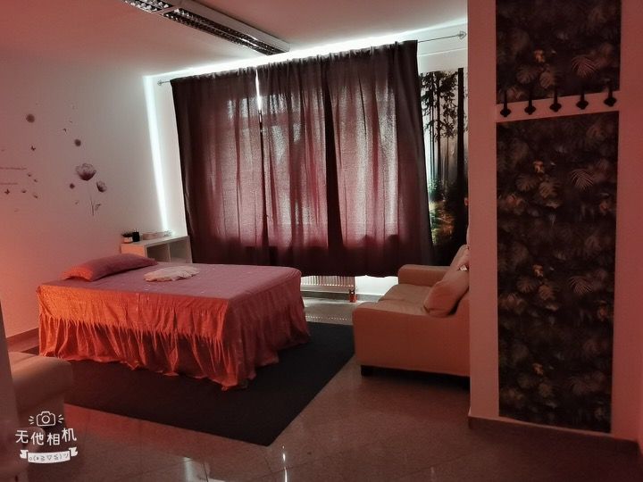 Tang Yun Chinesische Massage - Erotic Massage in Bruhl, Germany