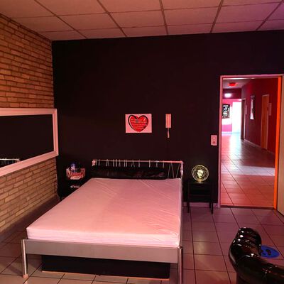 Eroscenter Bünde - Brothel in Bunde, Germany