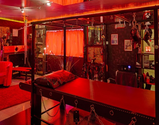 Domina Studio Revolution - Brothel in Cologne, Germany