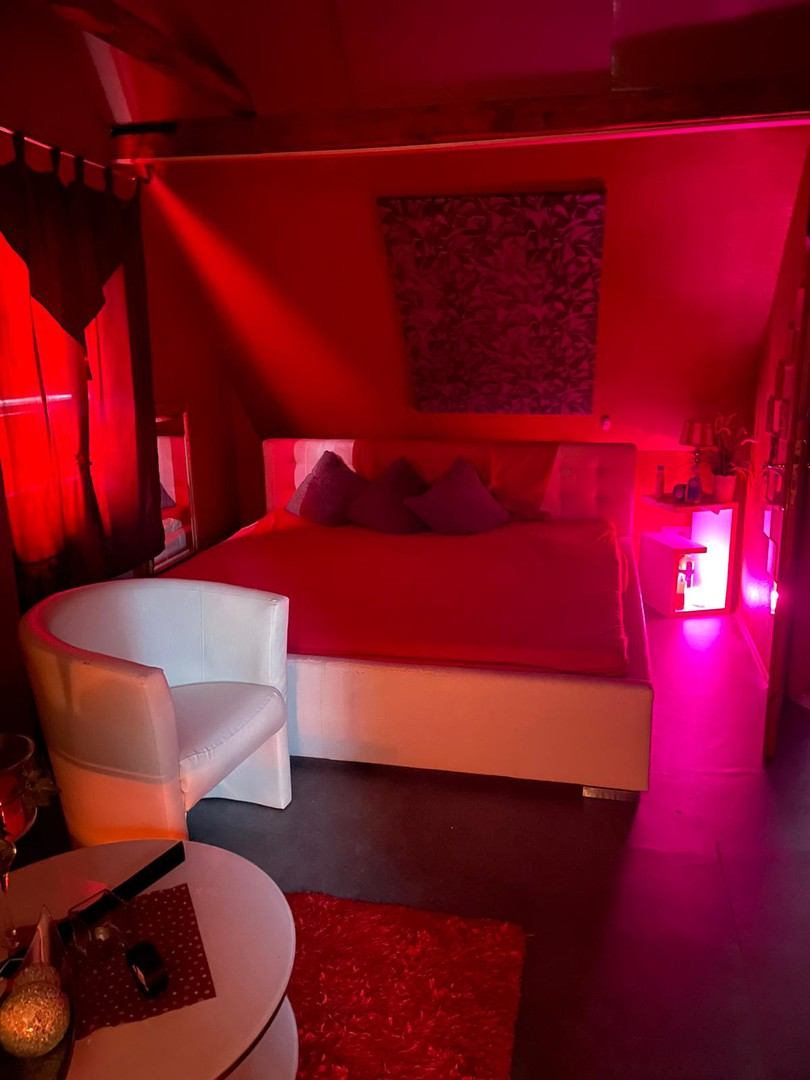 Lustvolle Gespiellinnen - Erotic Massage in Cologne, Germany
