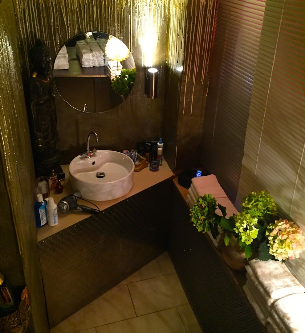 Our Touch Wellness & Health & Beauty - Tantramassagen - Erotic Massage in Cologne, Germany