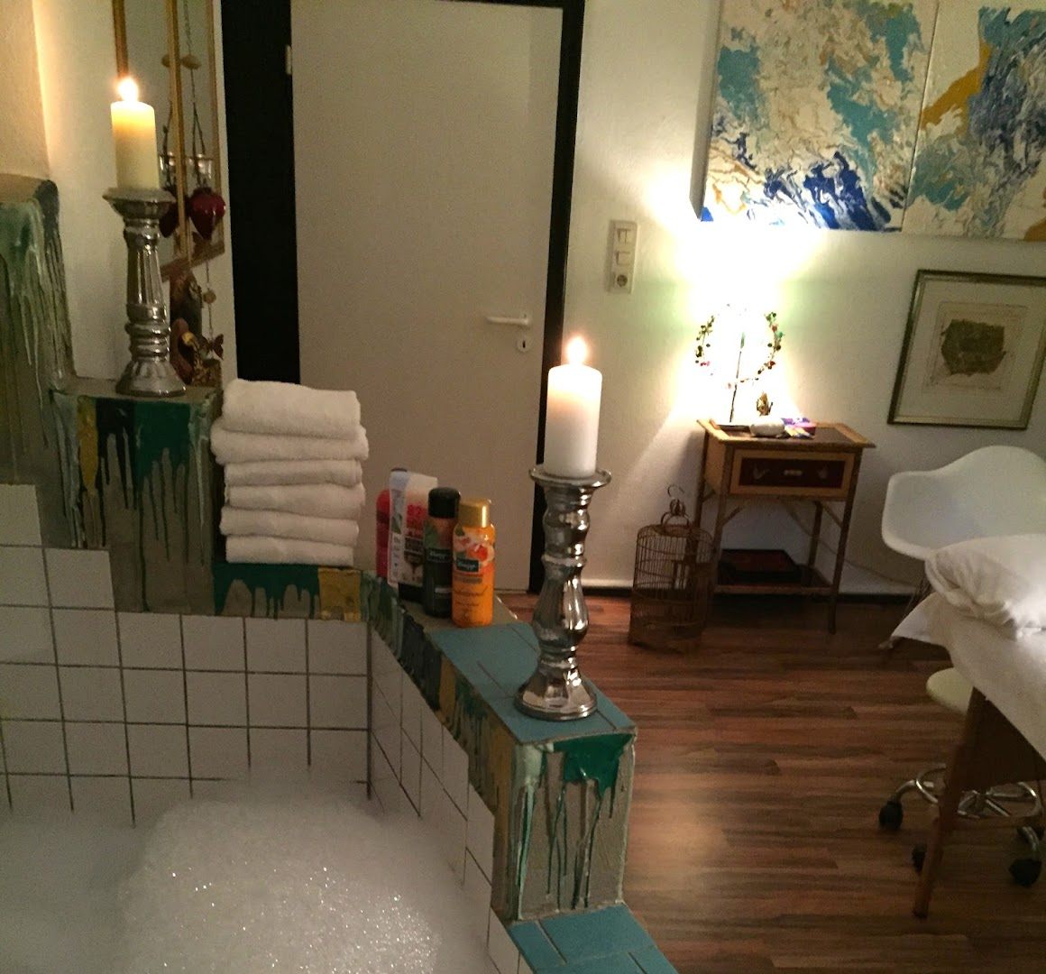 Our Touch Wellness & Health & Beauty - Tantramassagen - Erotic Massage in Cologne, Germany