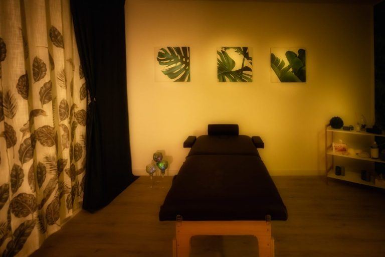 Tantra Kaschmir Massage - Erotic Massage in Cologne, Germany