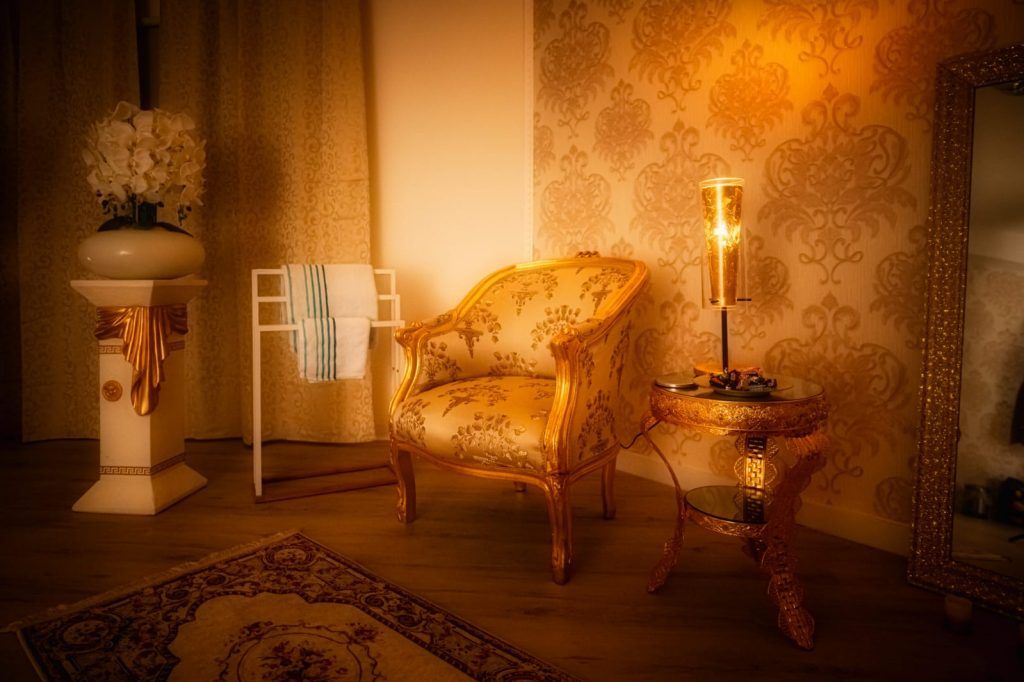 Tantra Kaschmir Massage - Erotic Massage in Cologne, Germany