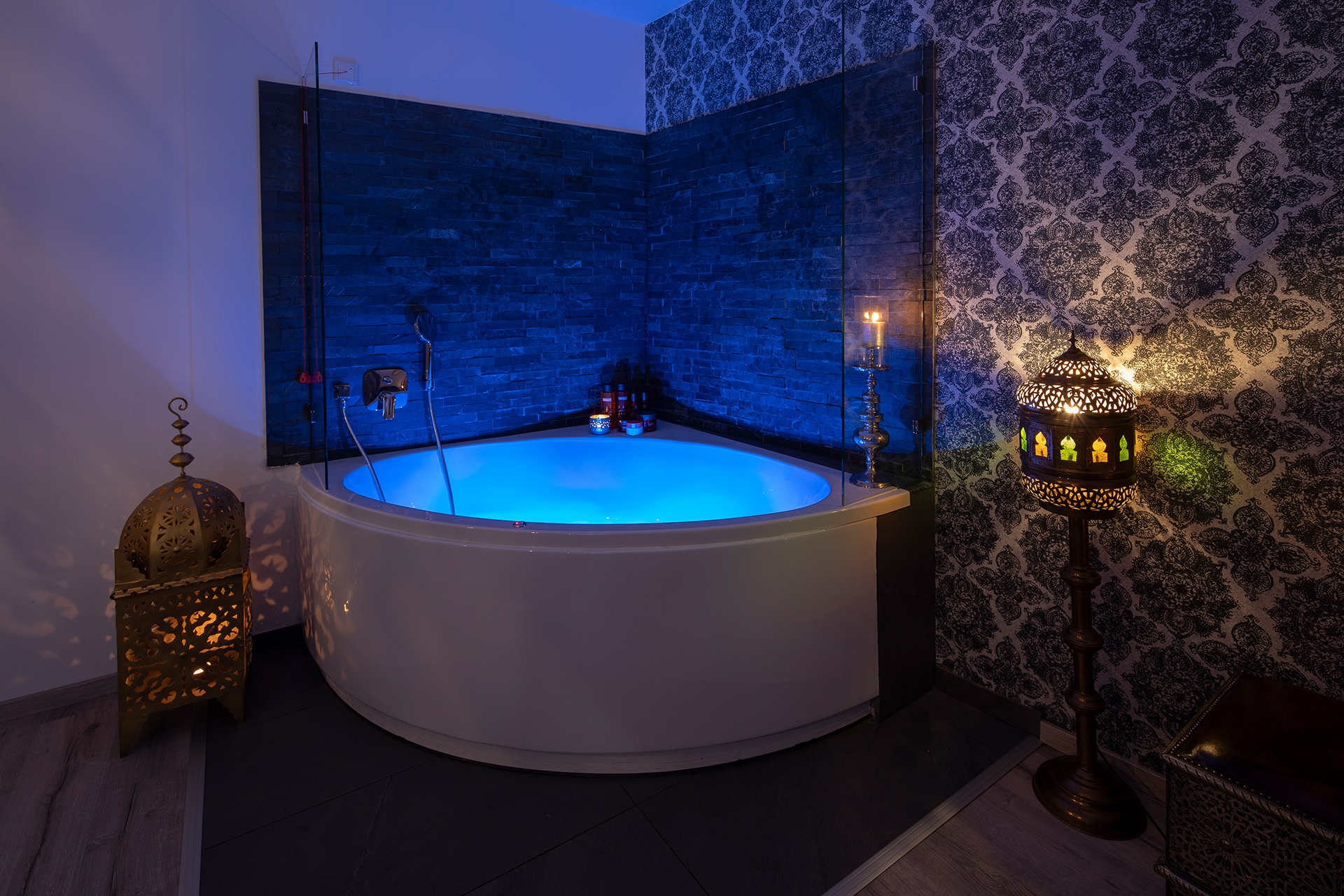 Tantra Massage Feelings Cologne - Erotic Massage in Cologne, Germany