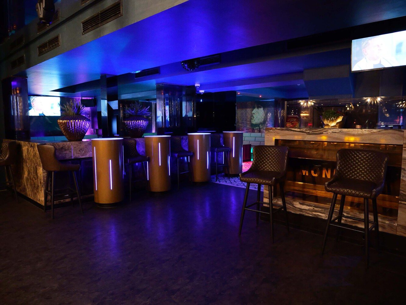 Club Mondial - Fkk in Cologne, Germany