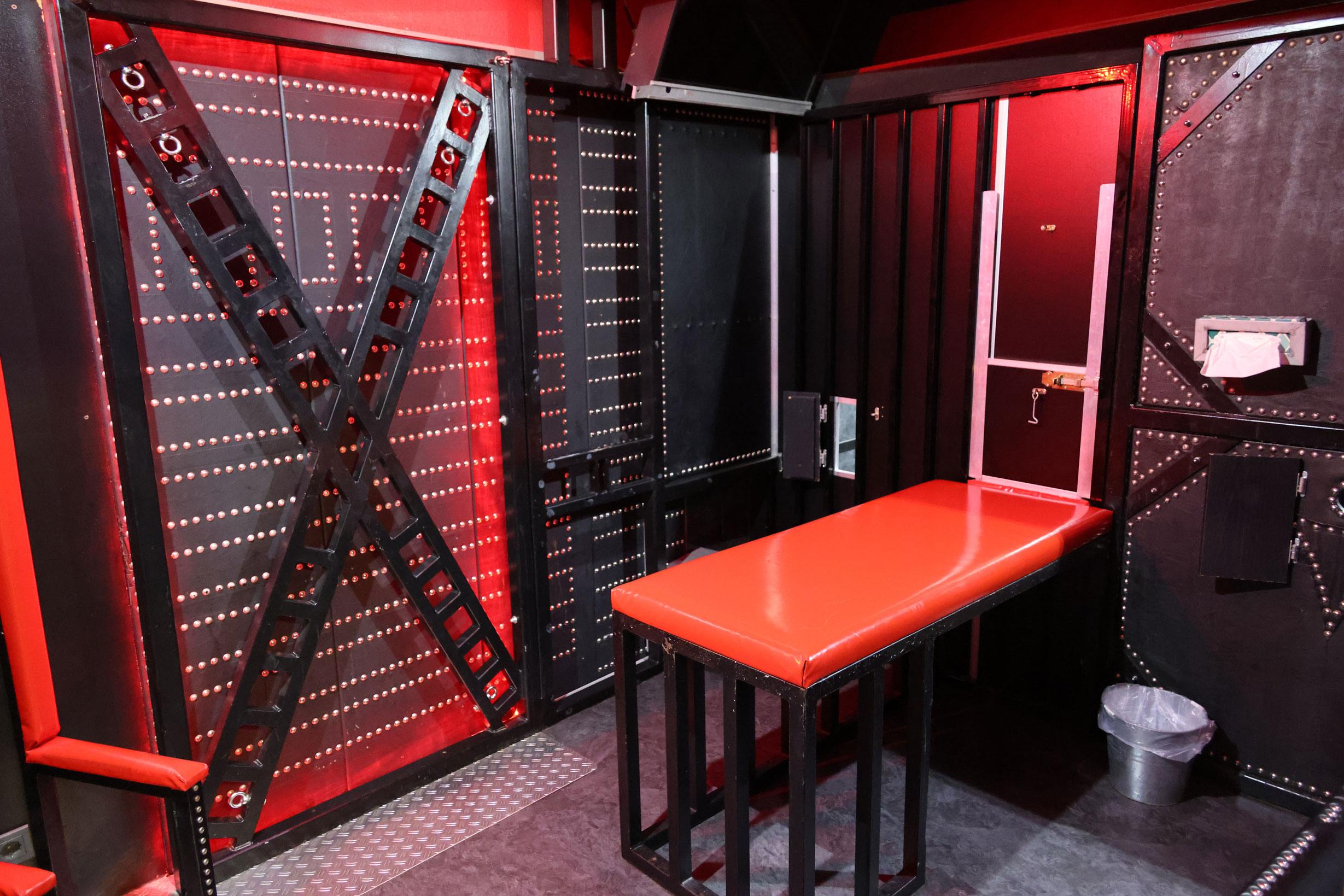 Kino Hole - Swinger Club in Cologne, Germany