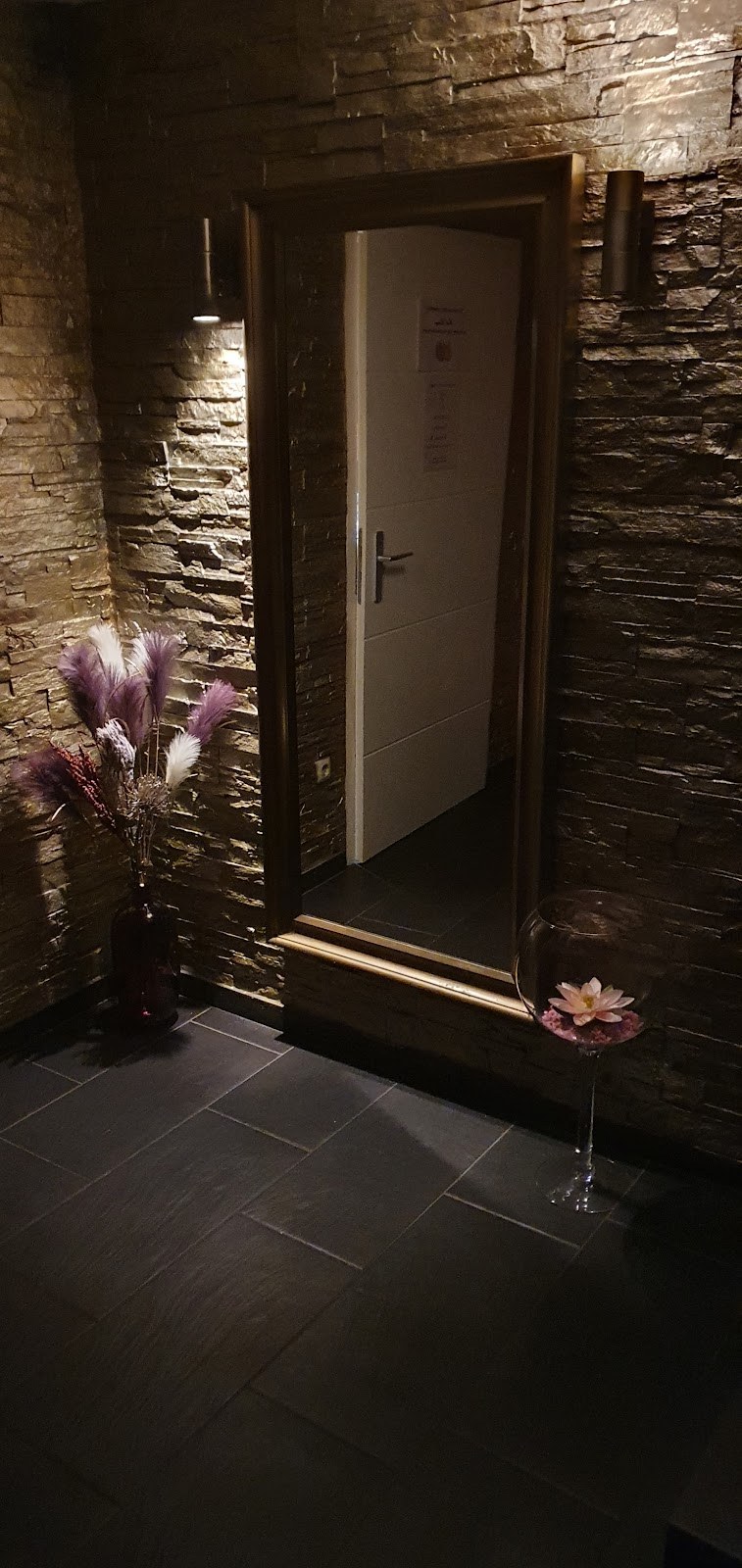 Mali Massage - Top Services + Massage - Erotic Massage in Datteln, Germany