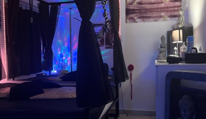 Friends By Michelle - Erotic Massage in Dietzenbach, Germany