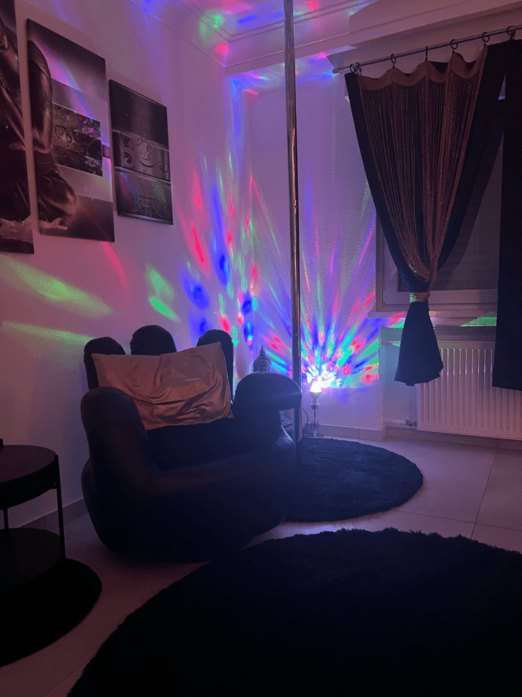 Friends By Michelle - Erotic Massage in Dietzenbach, Germany
