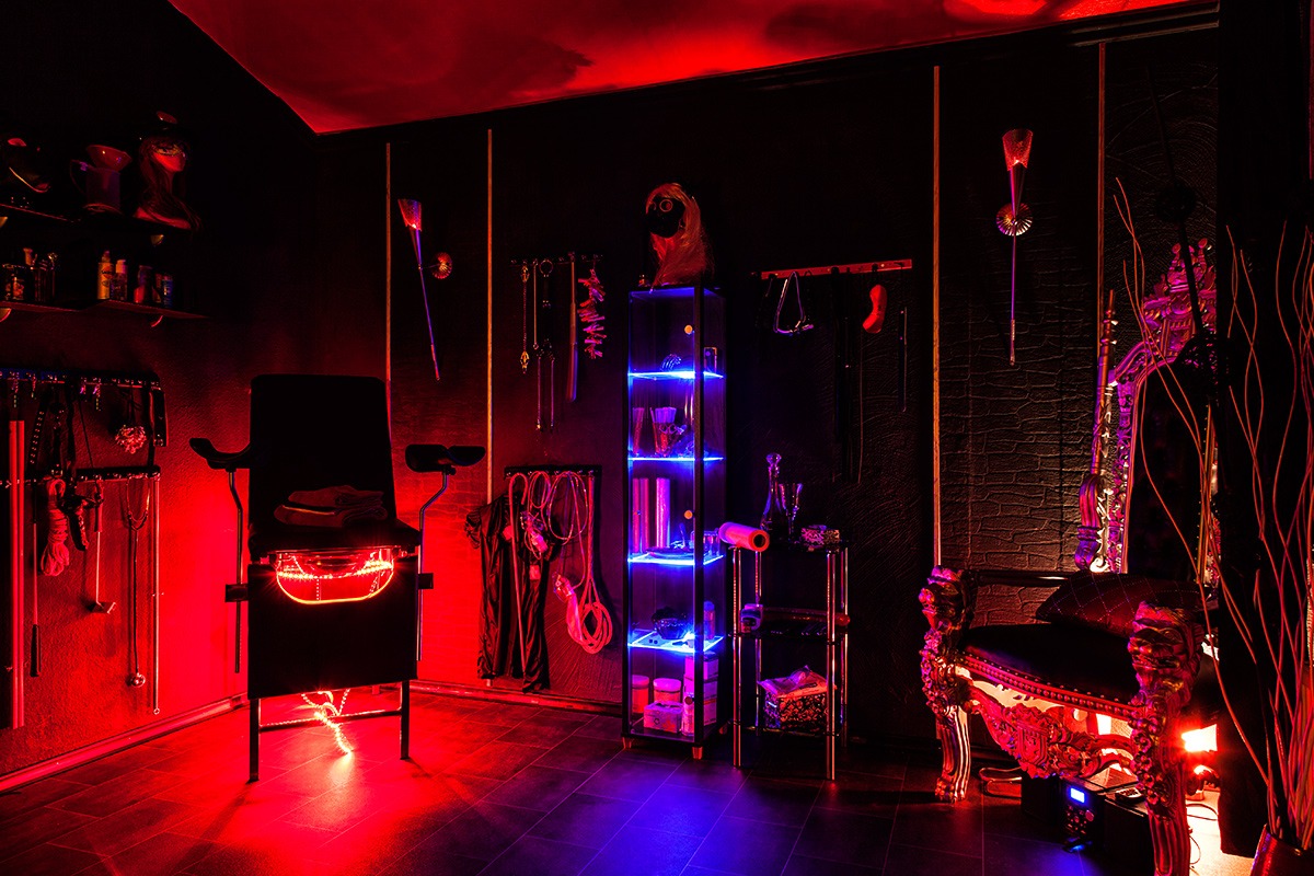Dasinstitut / Precious Brothel & Sm Studio - Brothel in Dortmund, Germany