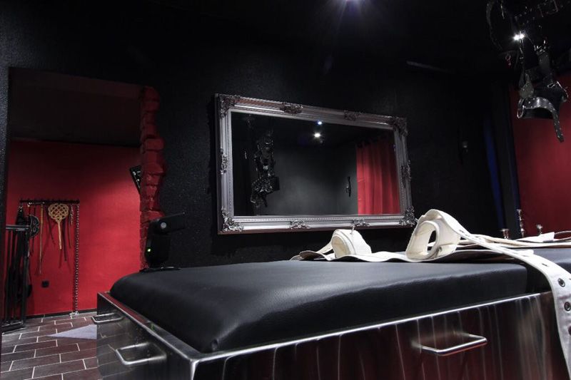 Institut Malbert Bdsm Fetisch Domina Studio - Brothel in Dortmund, Germany