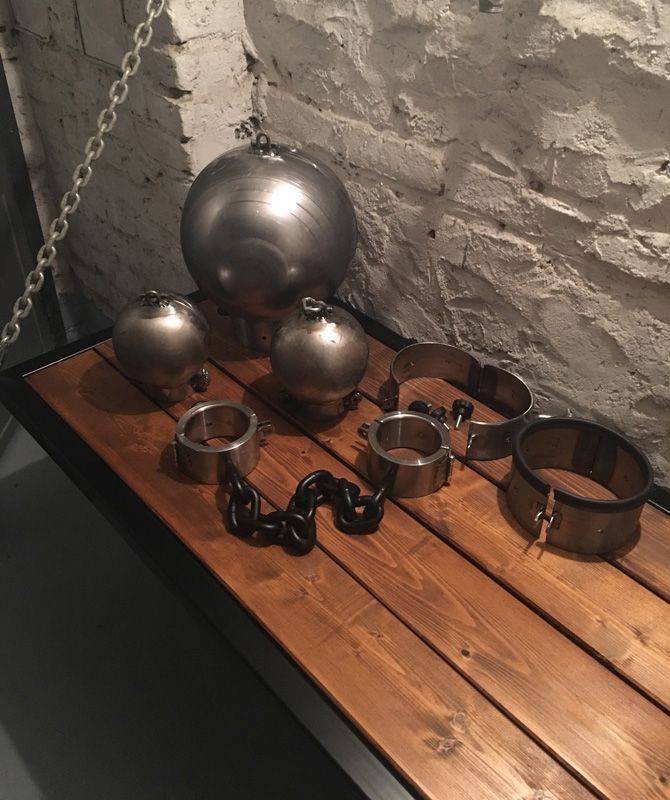 Institut Malbert Bdsm Fetisch Domina Studio - Brothel in Dortmund, Germany