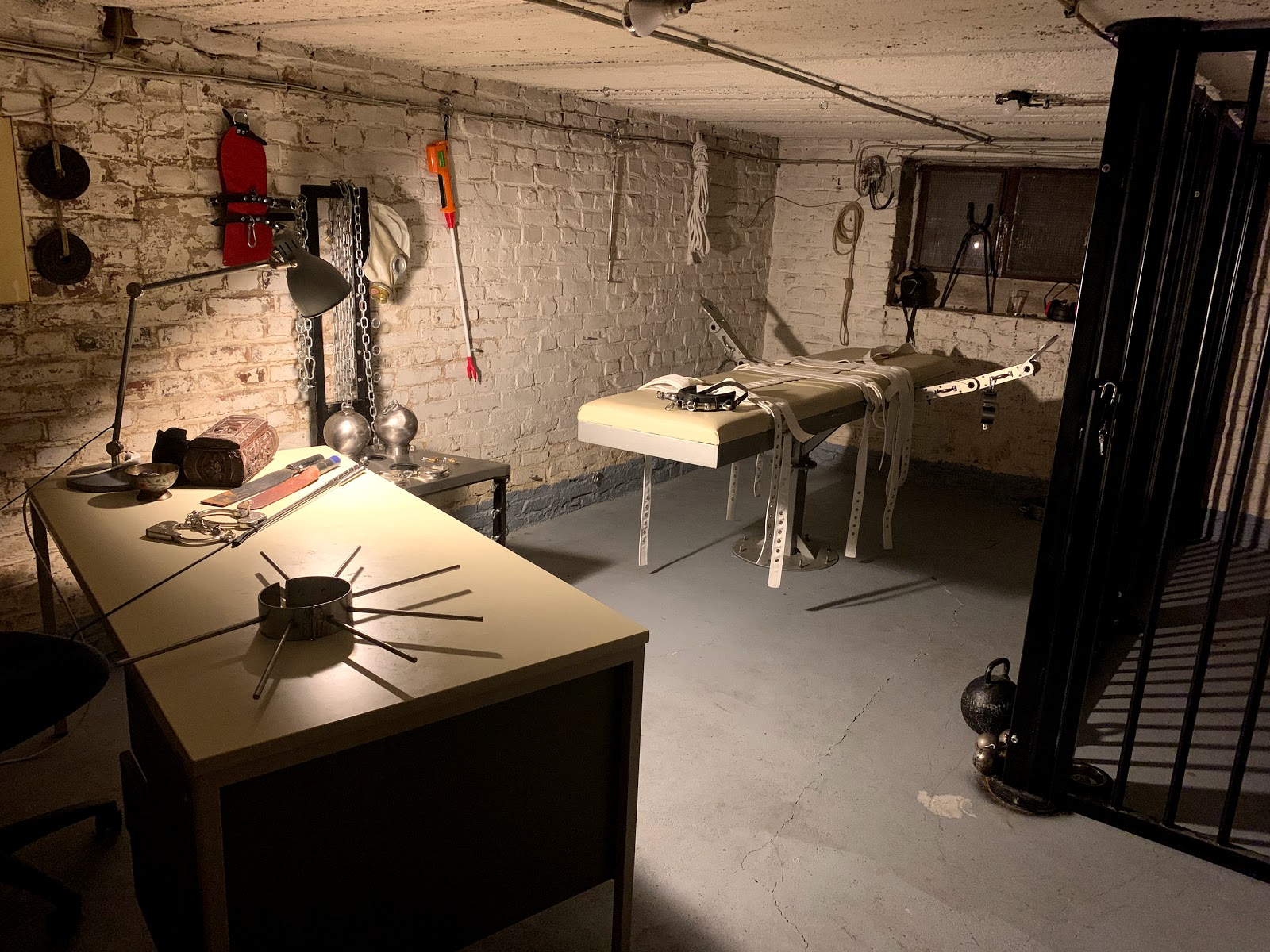 Institut Malbert Bdsm Fetisch Domina Studio - Brothel in Dortmund, Germany