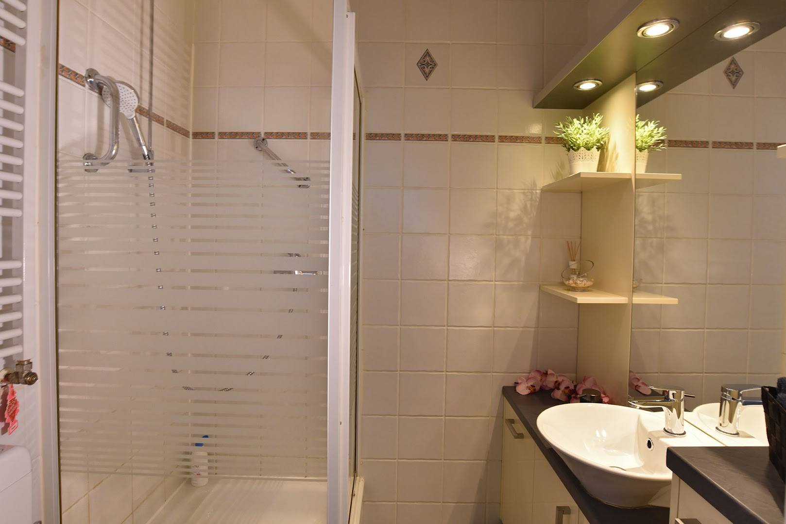 Salon Cora - Erotic Massage in Duisburg, Germany