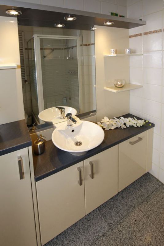 Salon Cora - Erotic Massage in Duisburg, Germany