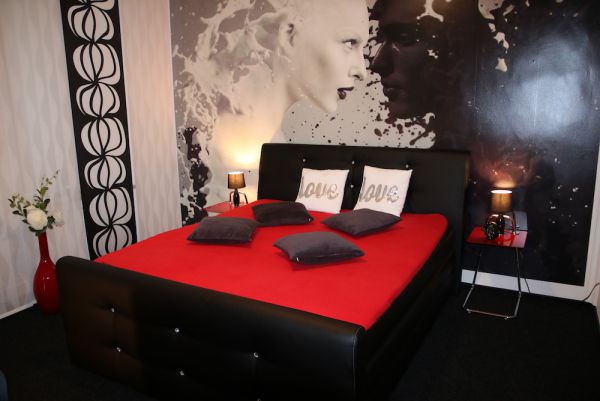 Salon Cora - Erotic Massage in Duisburg, Germany