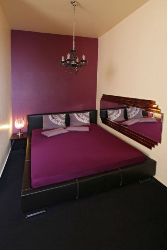 Salon Cora - Erotic Massage in Duisburg, Germany