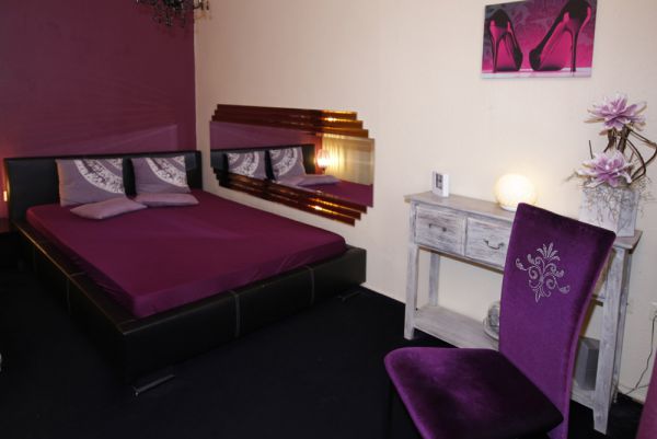 Salon Cora - Erotic Massage in Duisburg, Germany