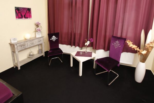 Salon Cora - Erotic Massage in Duisburg, Germany