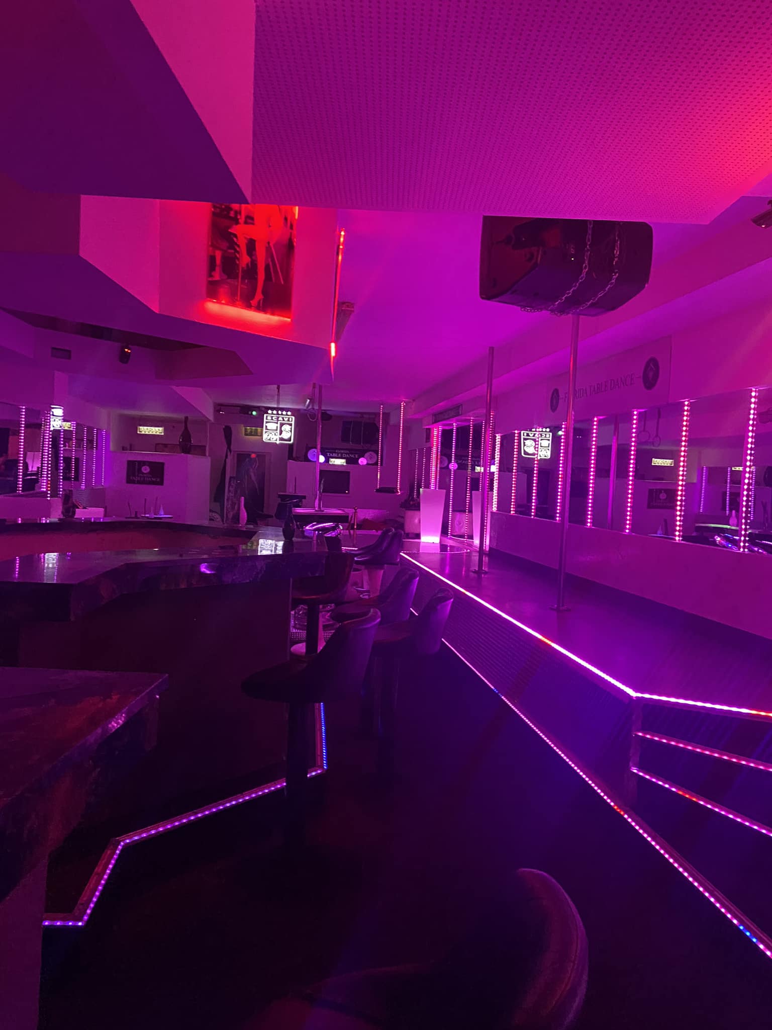 Bar Florida Tabledance In Duisburg - Nightclub in Duisburg, Germany